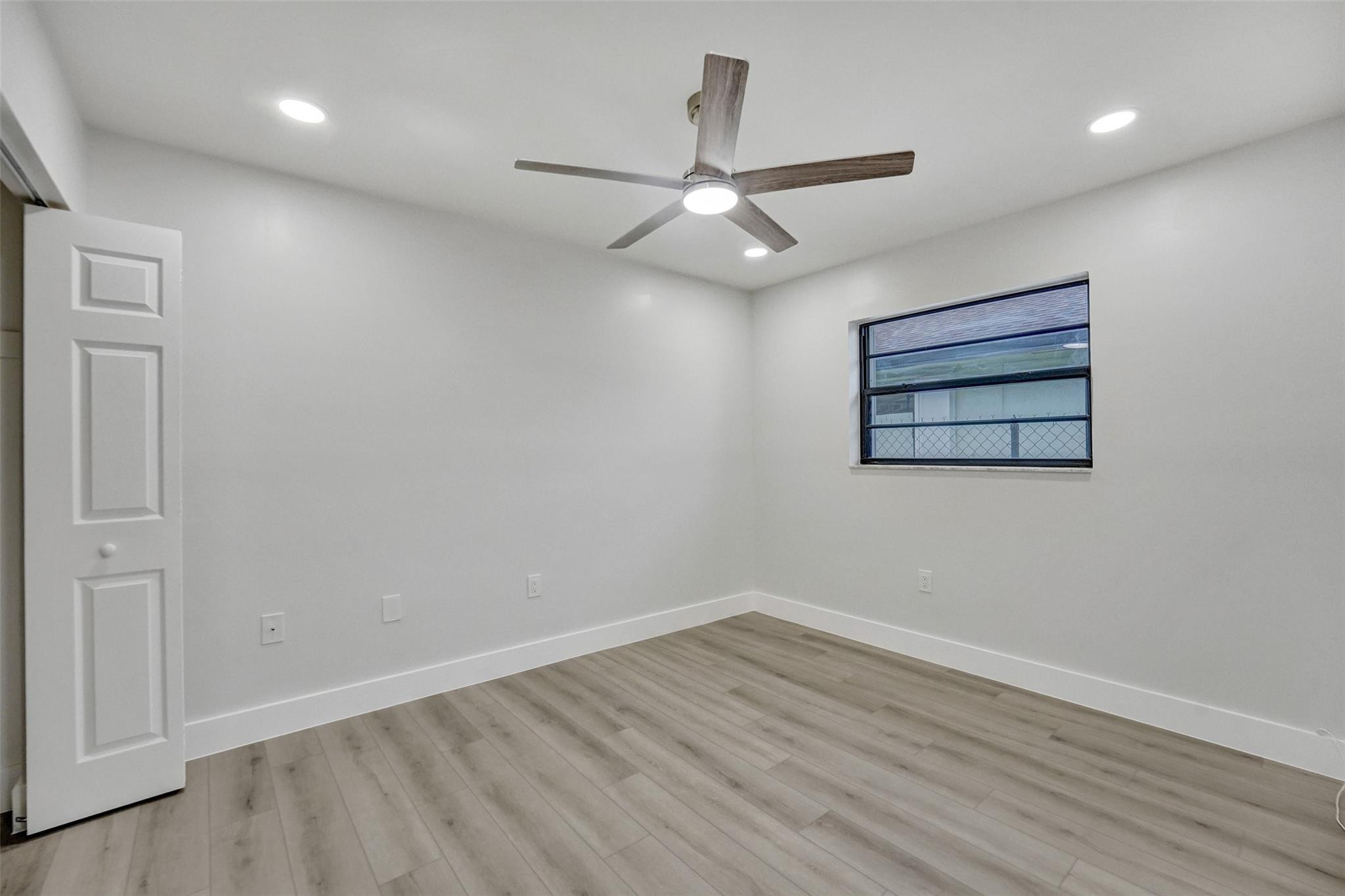 4250 W 10th Avenue