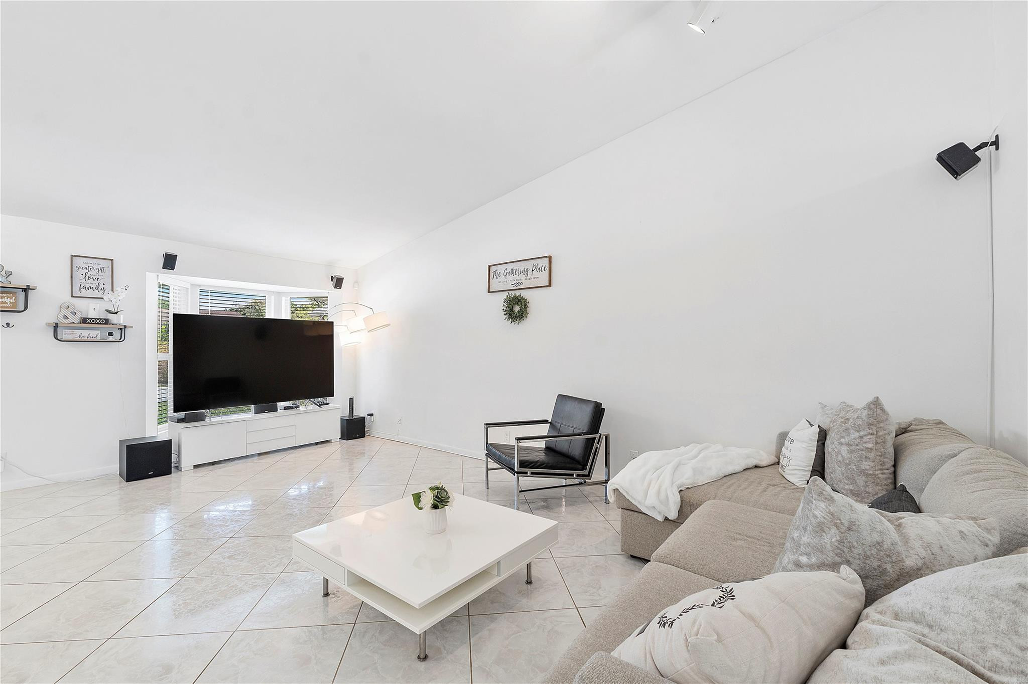 2545 NW 95th Terrace
