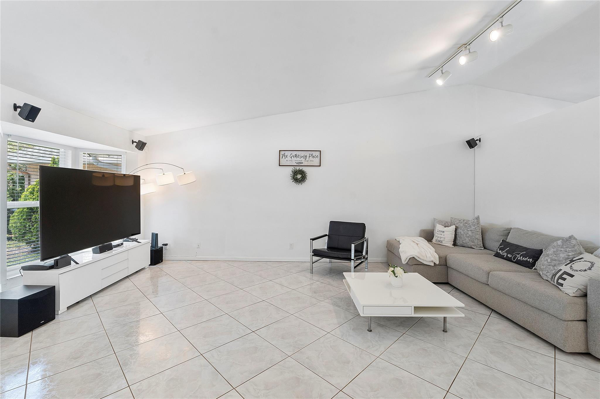 2545 NW 95th Terrace