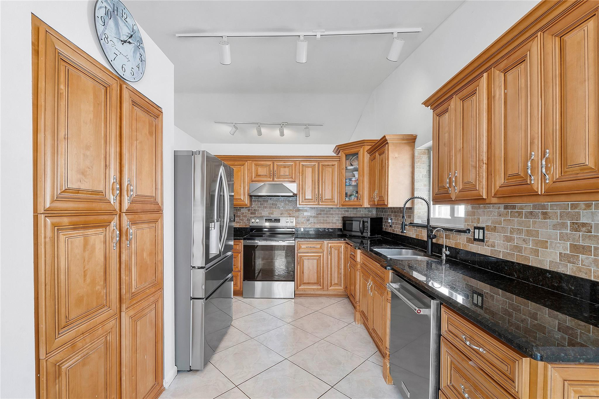 2545 NW 95th Terrace