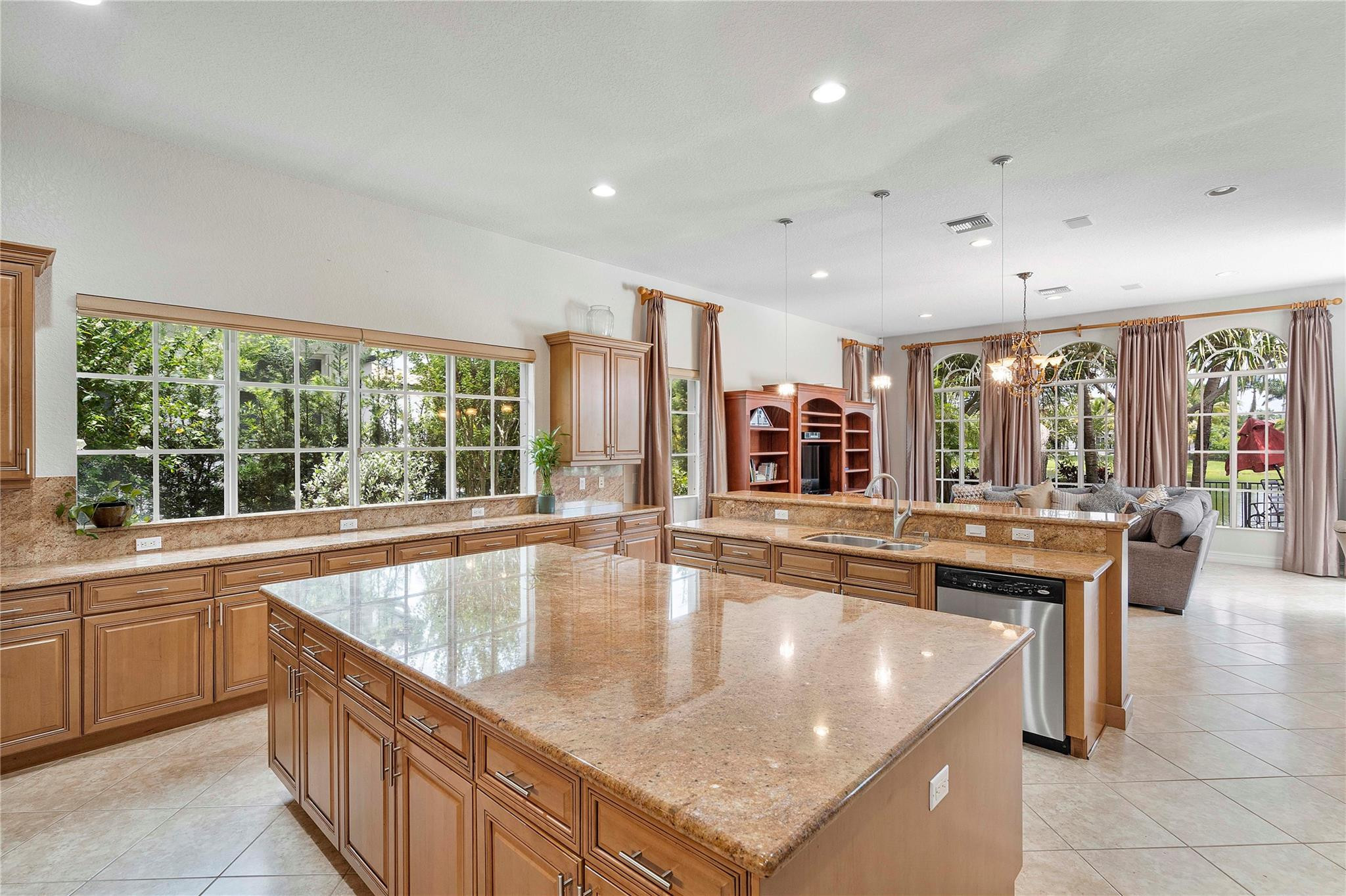 12245 NW 71 Street