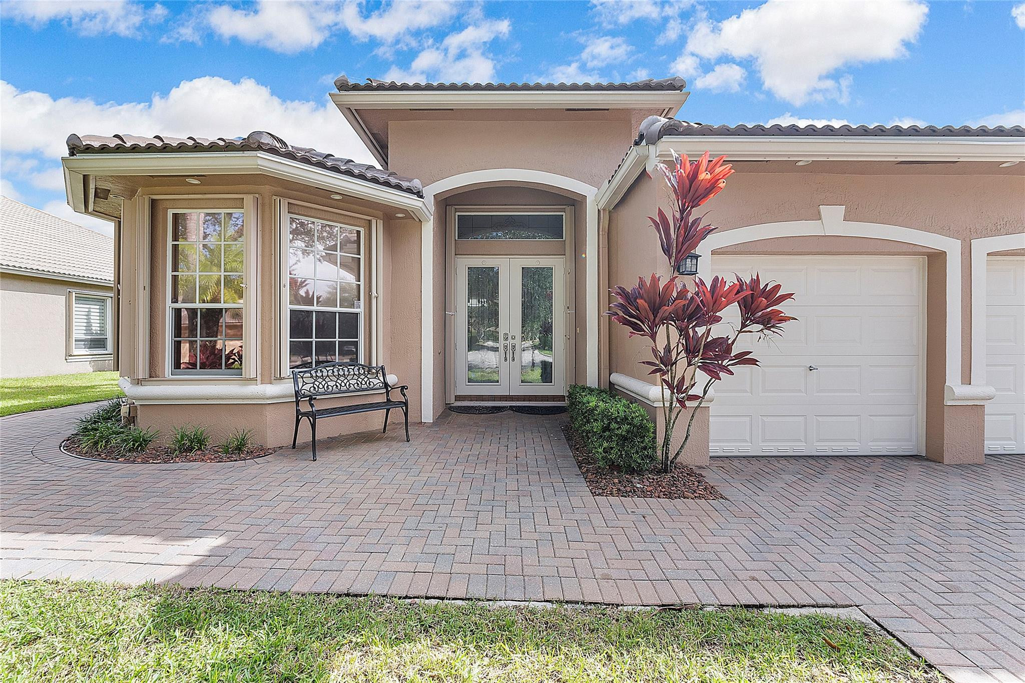 5840 NW 54th Circle