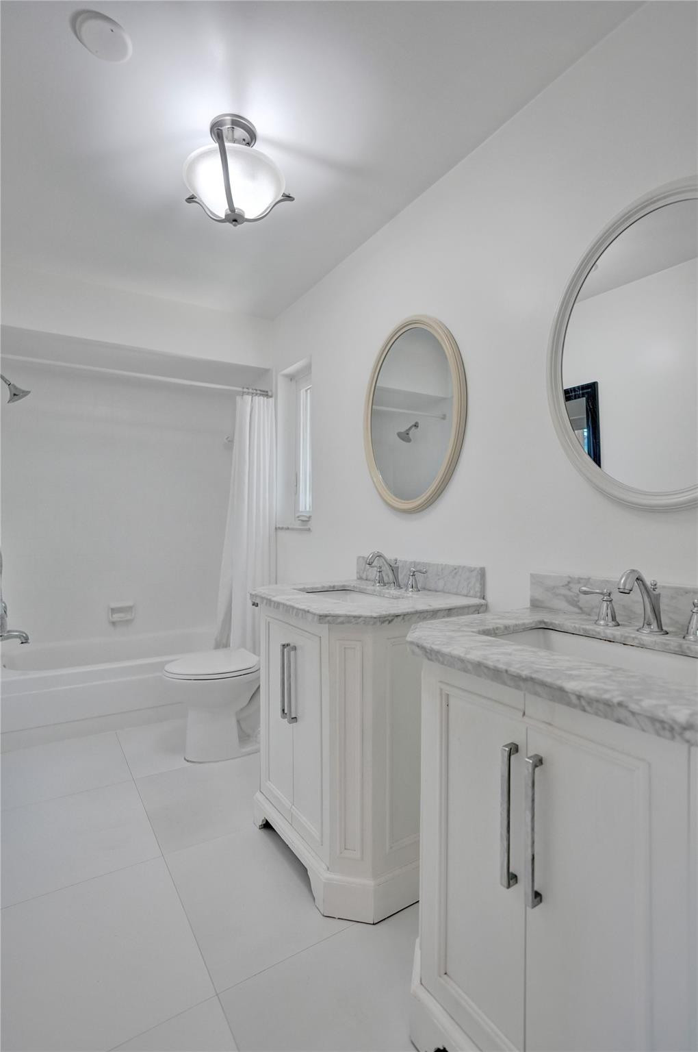 8845 NW 29th Place
