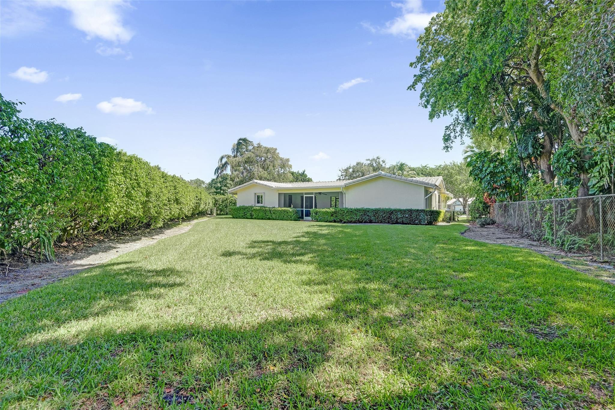 8845 NW 29th Place