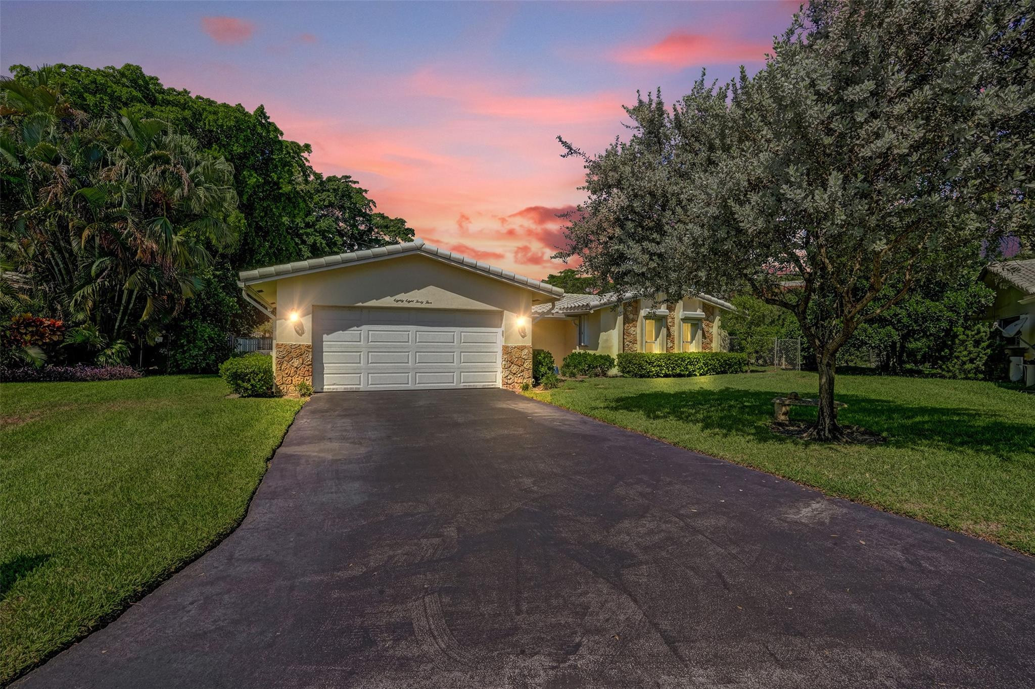 8845 NW 29th Place