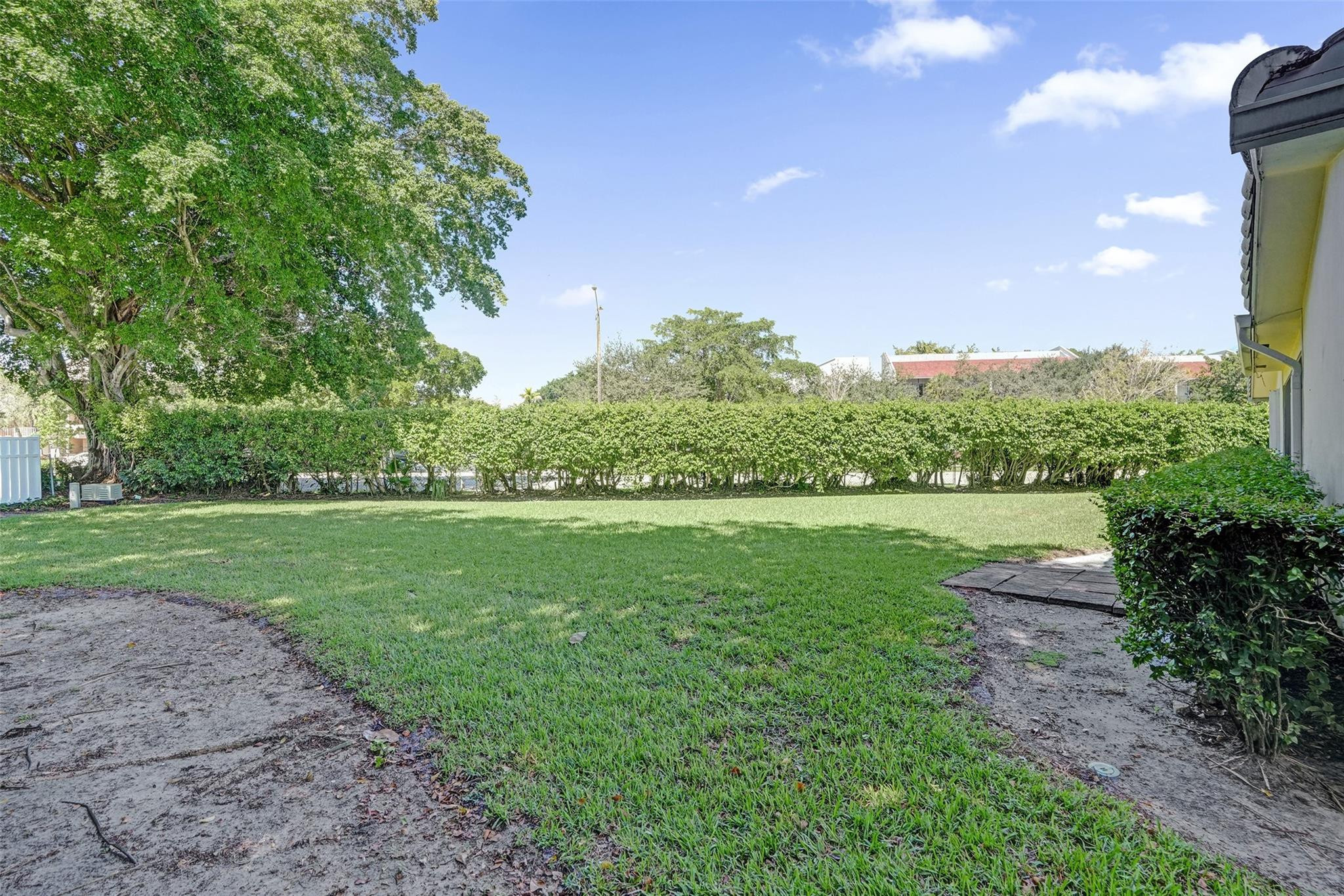 8845 NW 29th Place