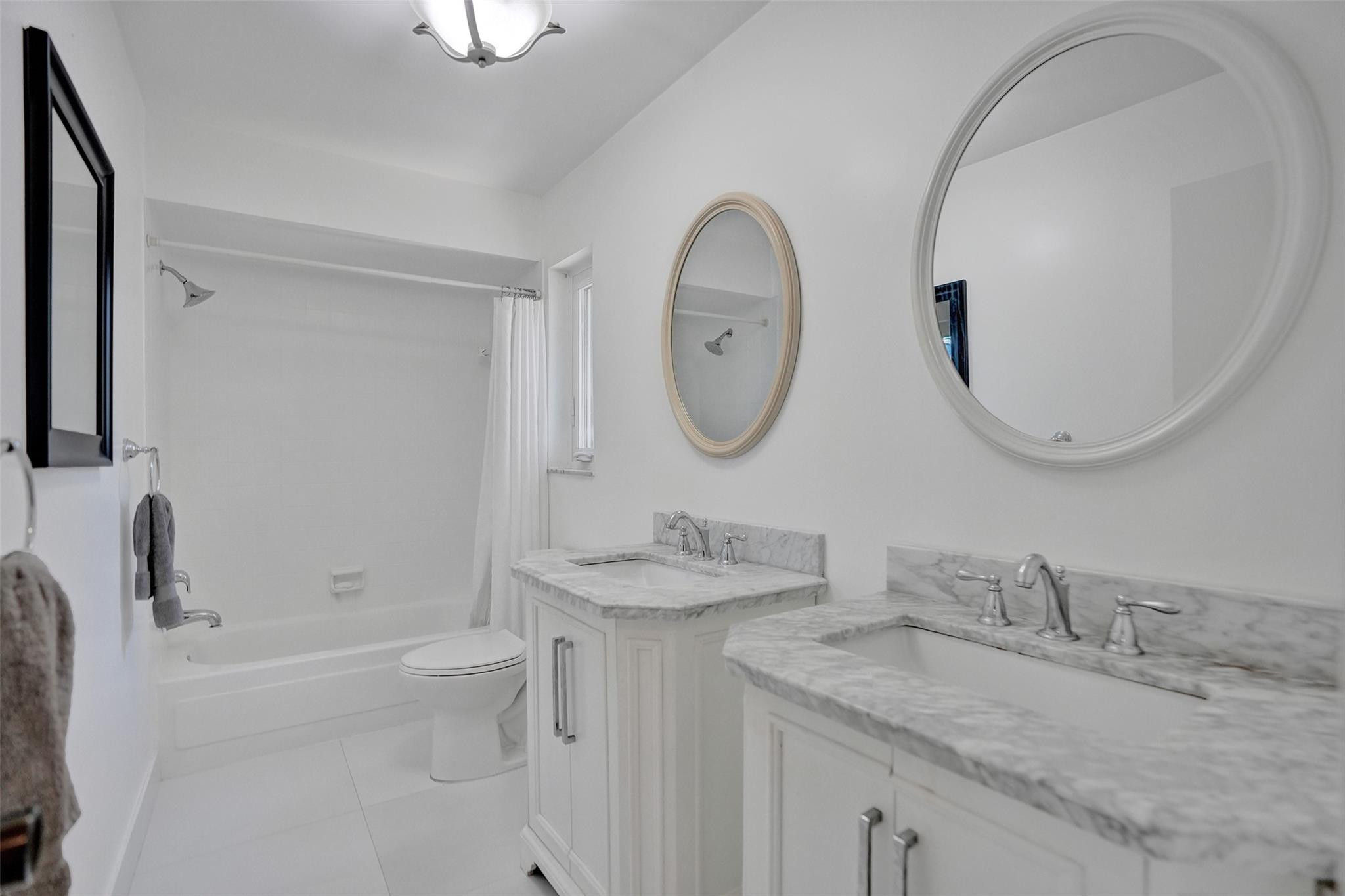 8845 NW 29th Place