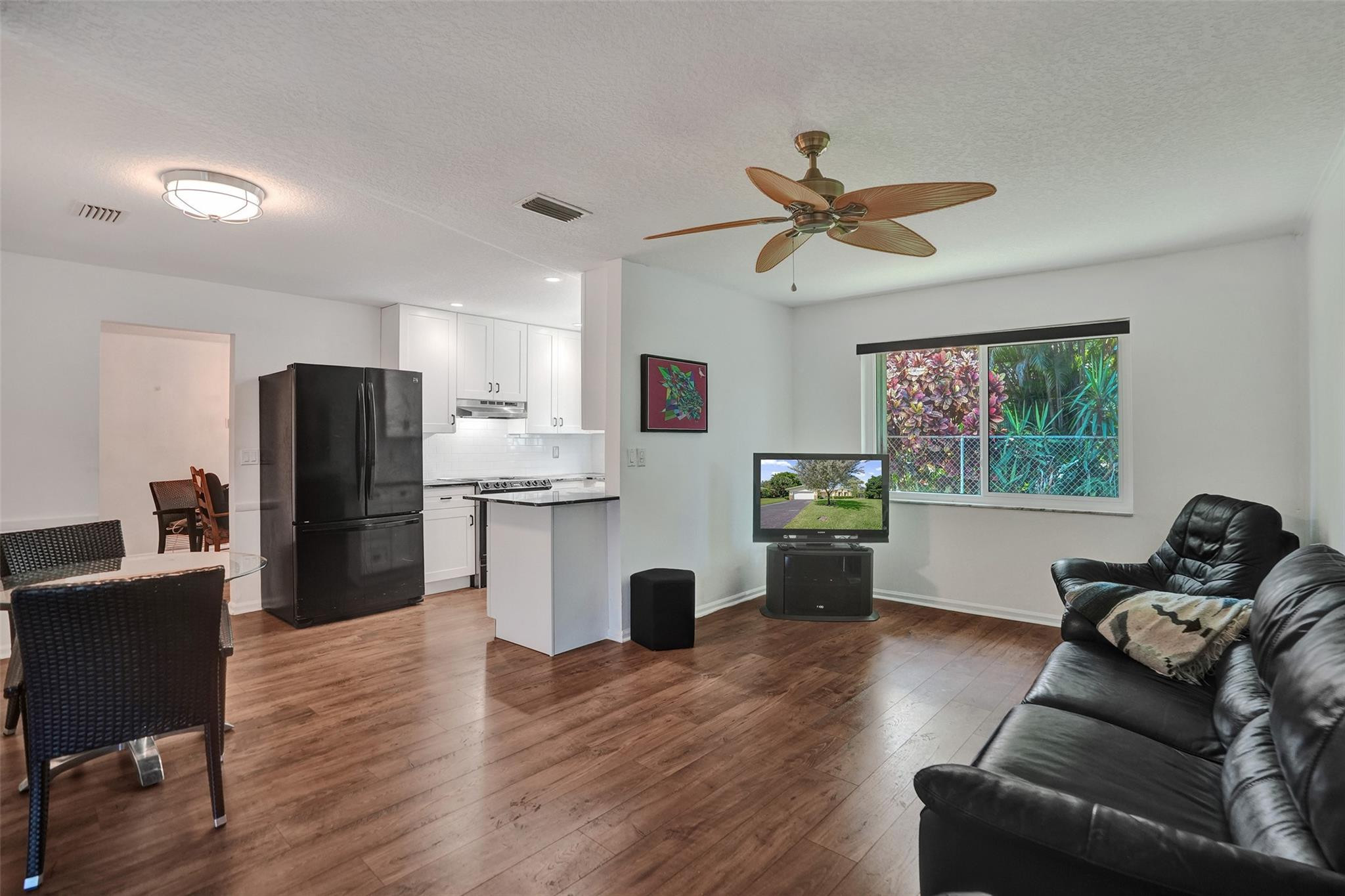 8845 NW 29th Place