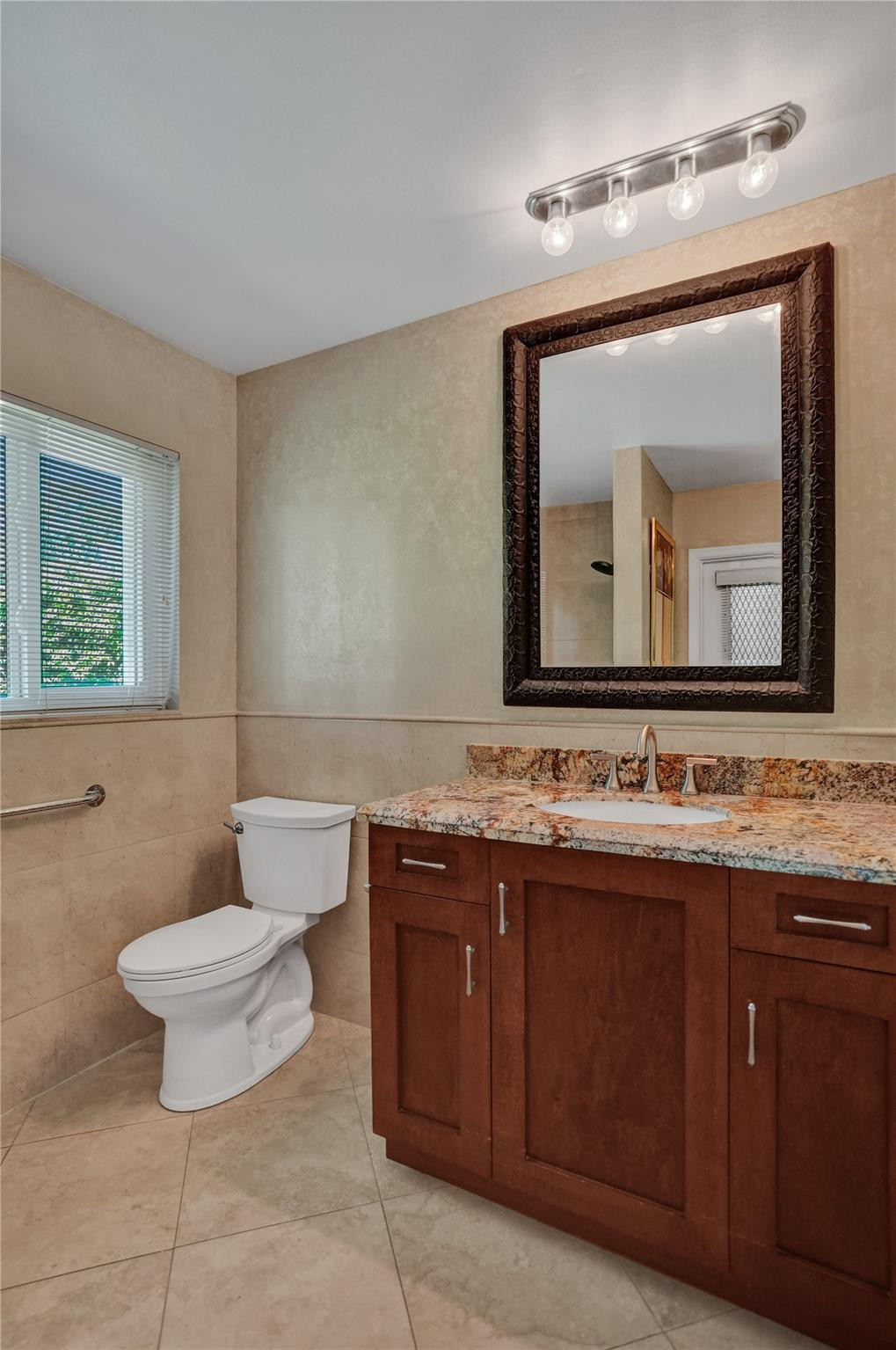 8845 NW 29th Place