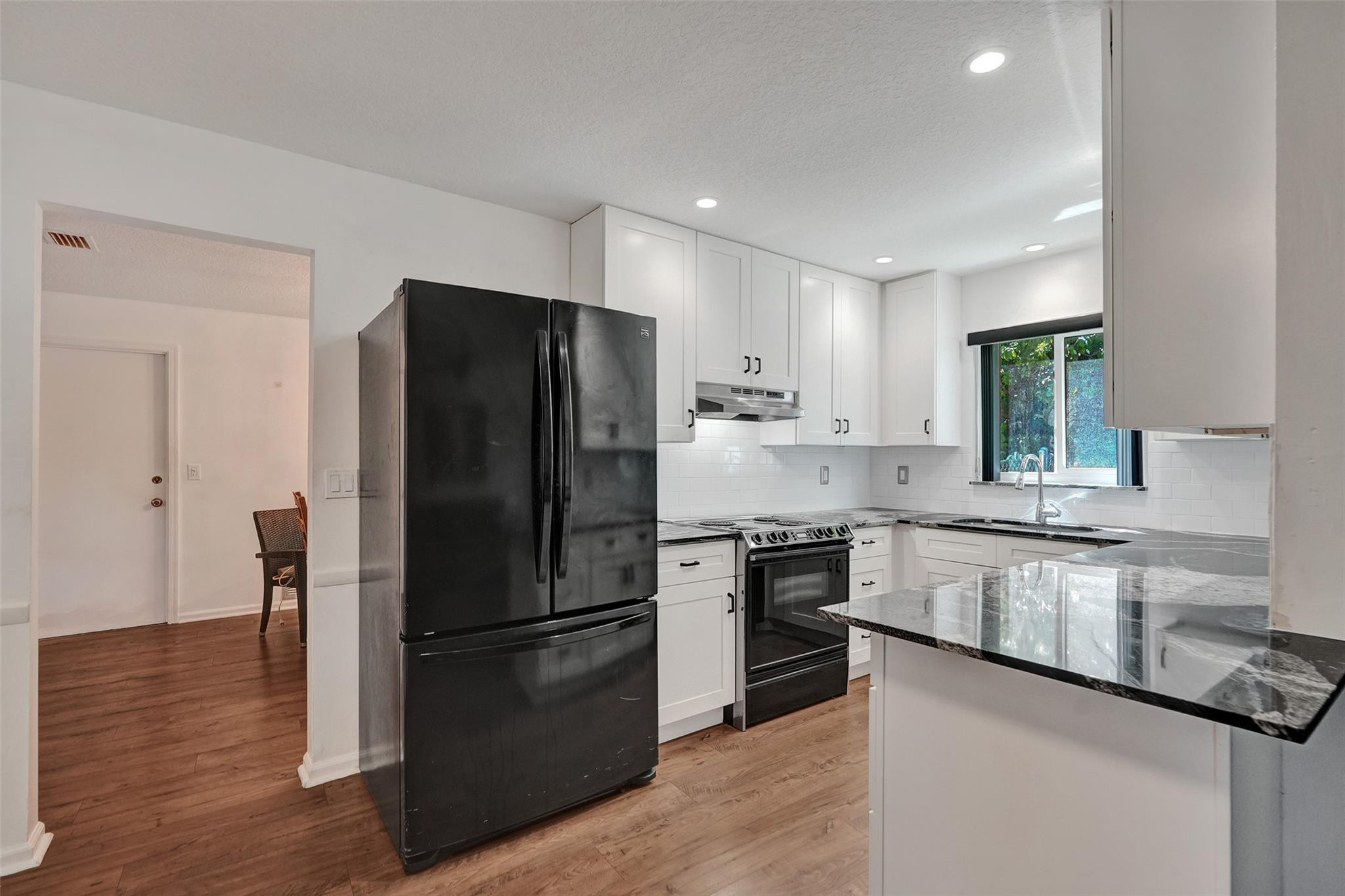 8845 NW 29th Place