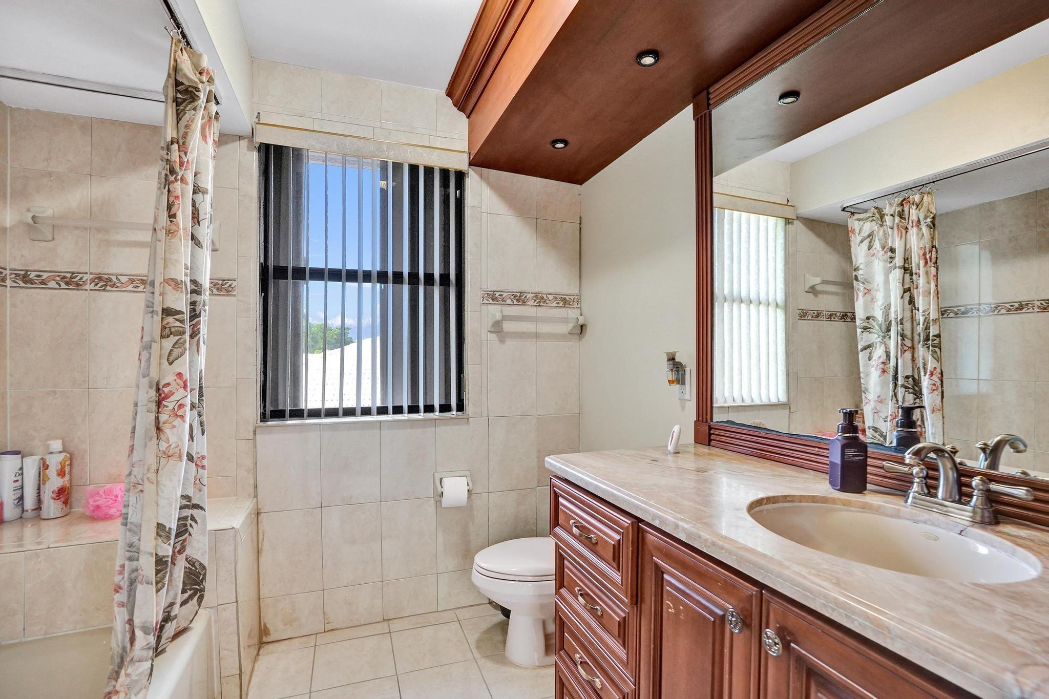 6222 NW 54th Drive