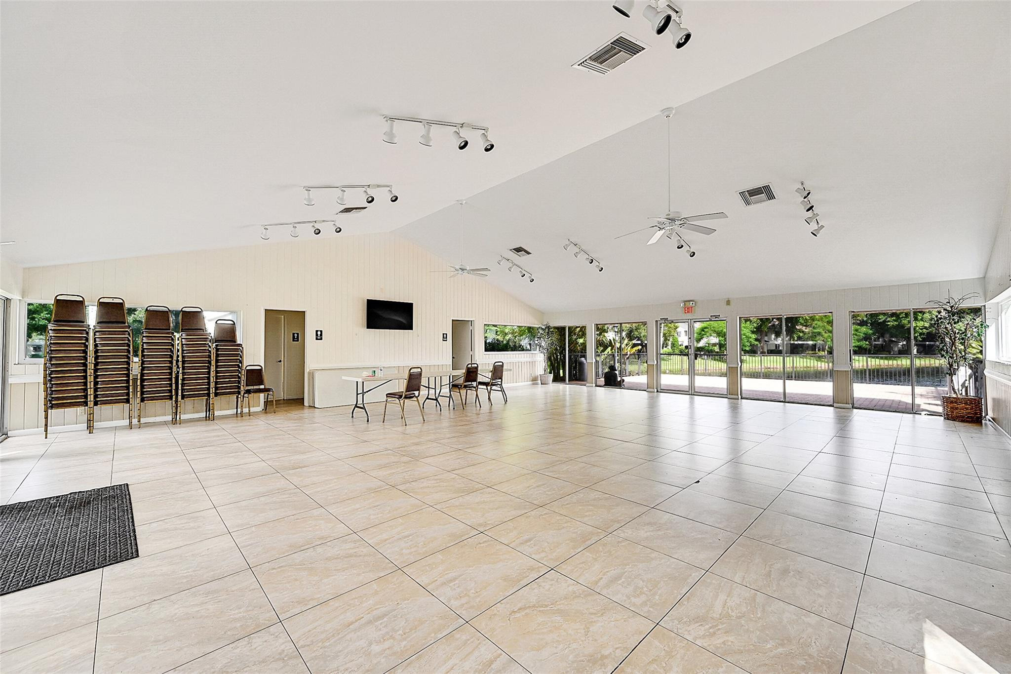 719 Gardens Drive 201