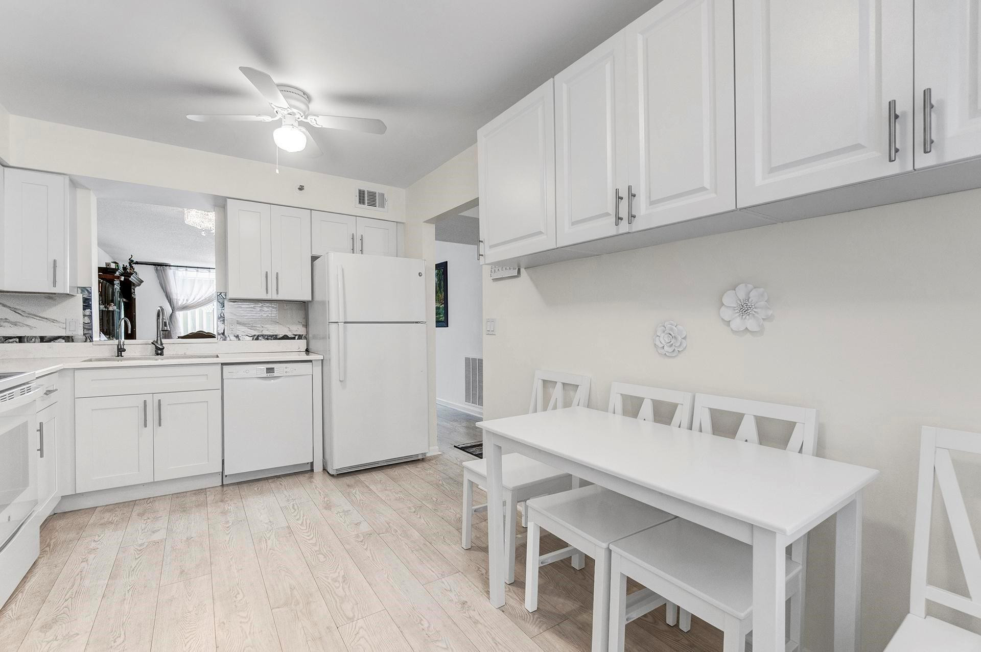14575 Bonaire Boulevard 202