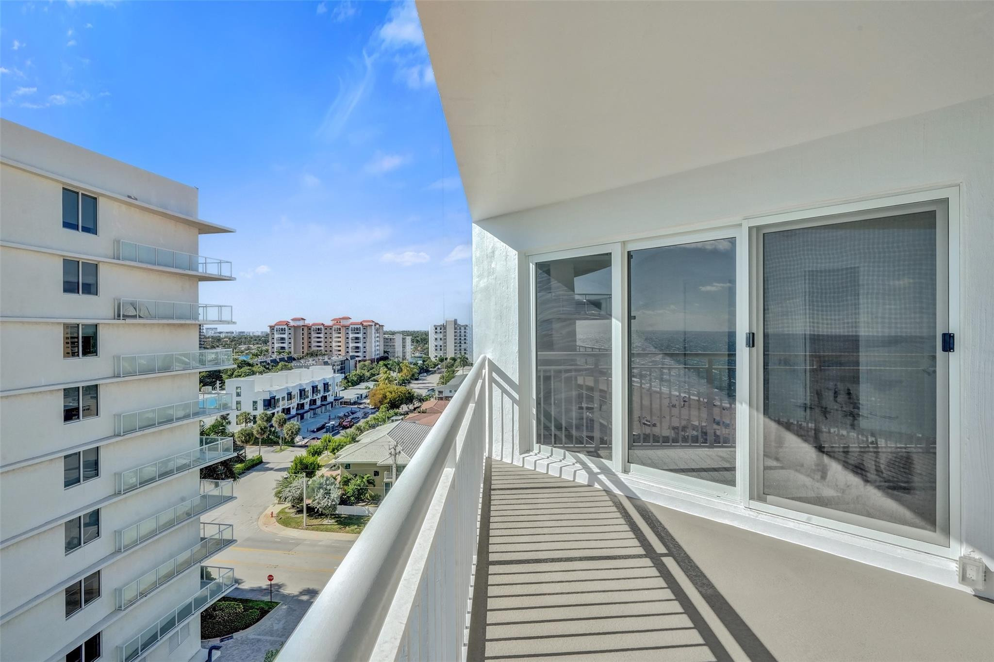 710 N Ocean Bl 910