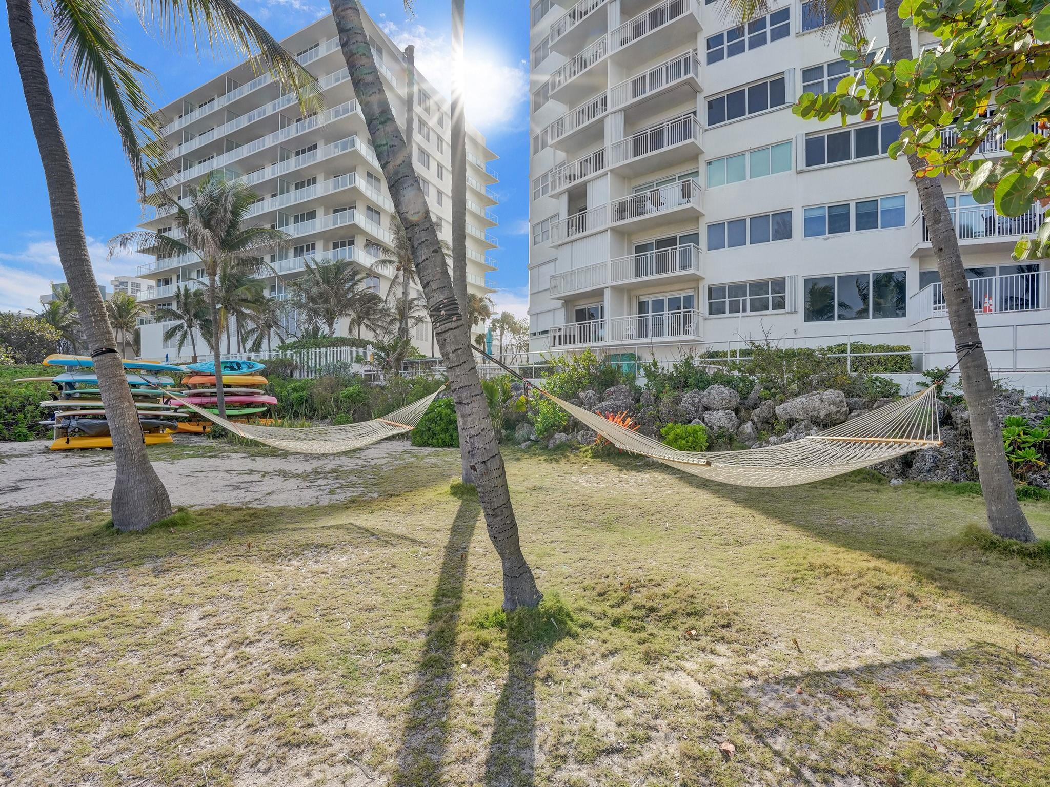 710 N Ocean Bl 910