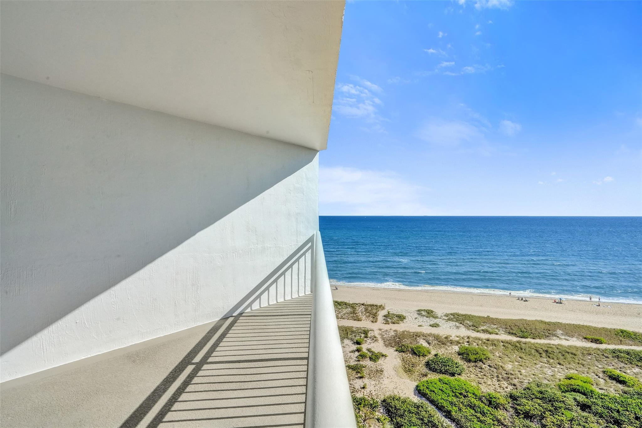 710 N Ocean Bl 910