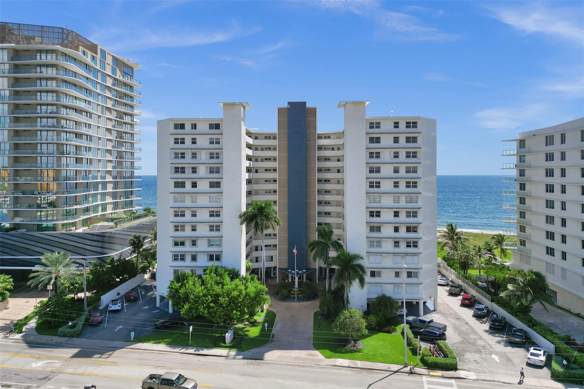 710 N Ocean Bl 910