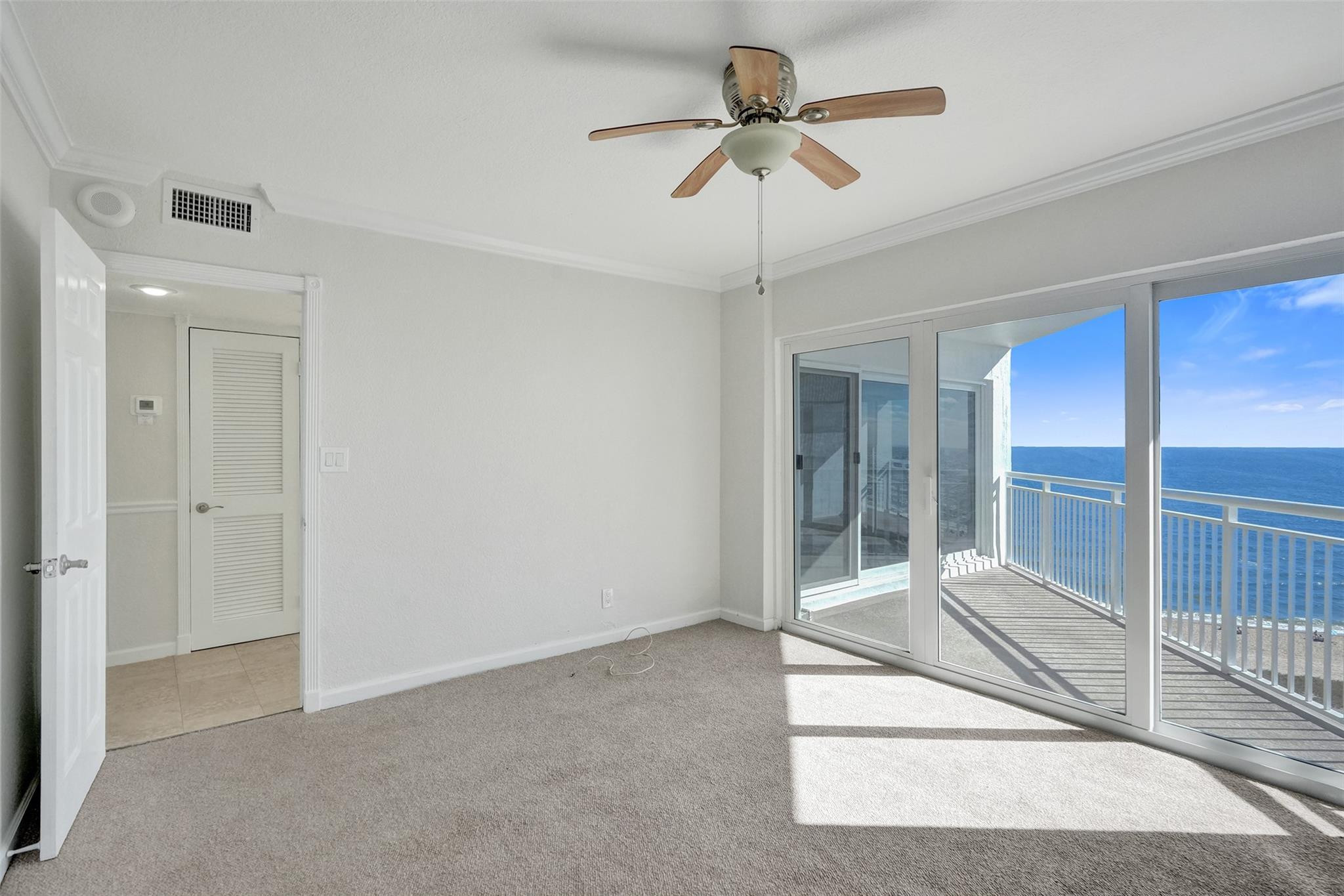 710 N Ocean Bl 910