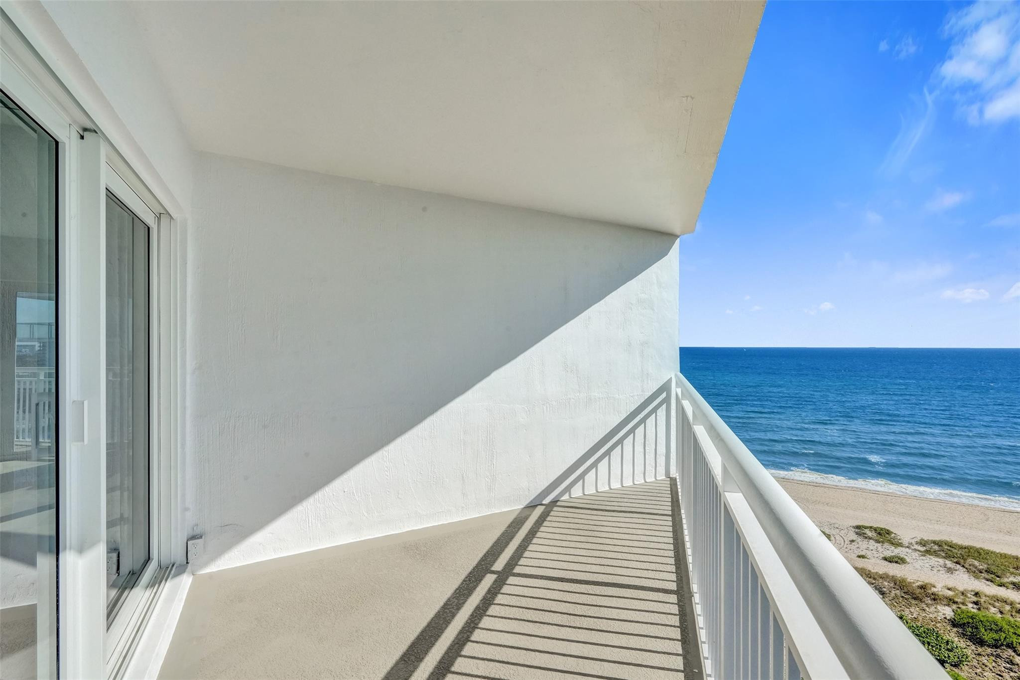 710 N Ocean Bl 910