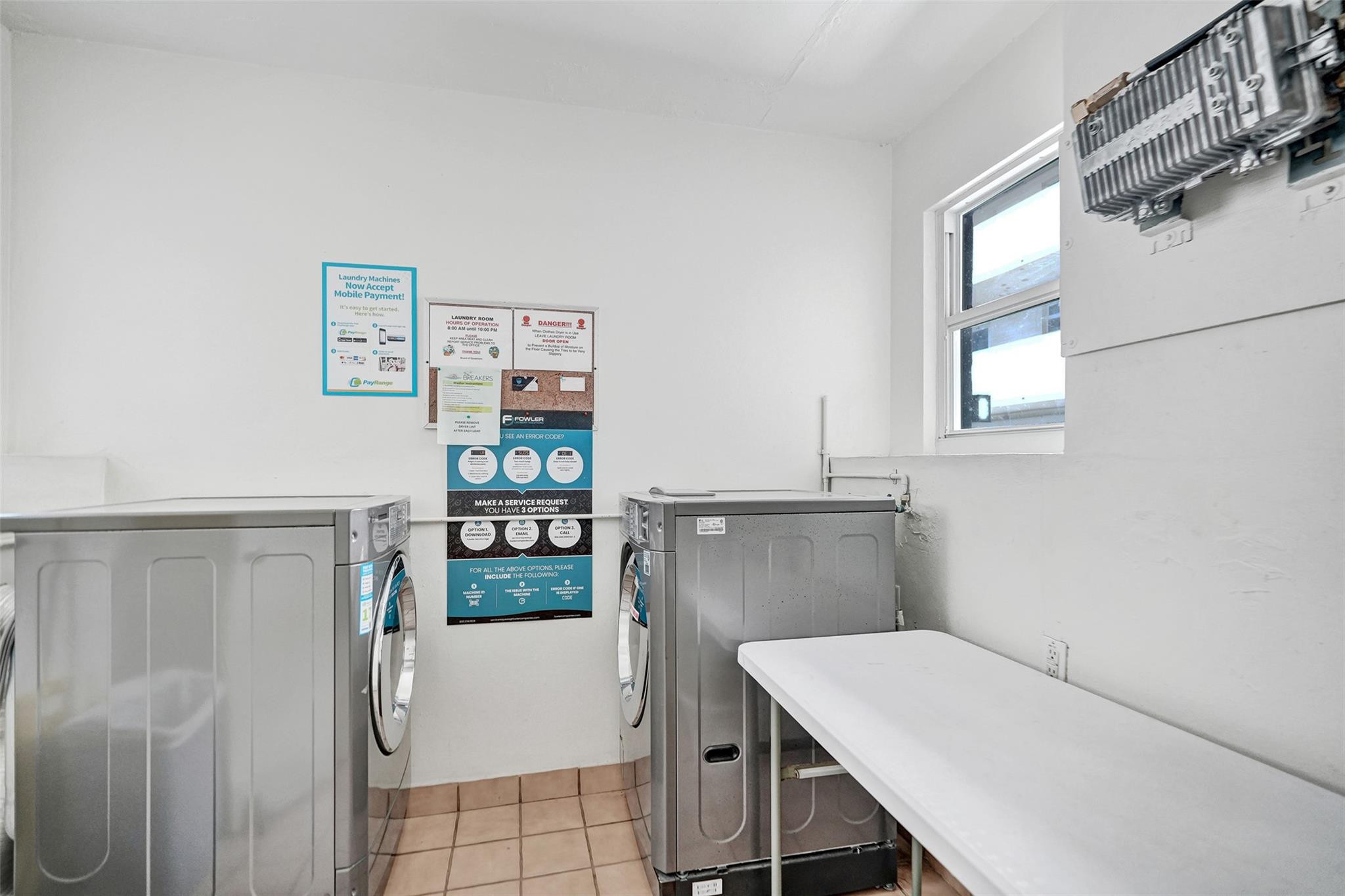 710 N Ocean Bl 910
