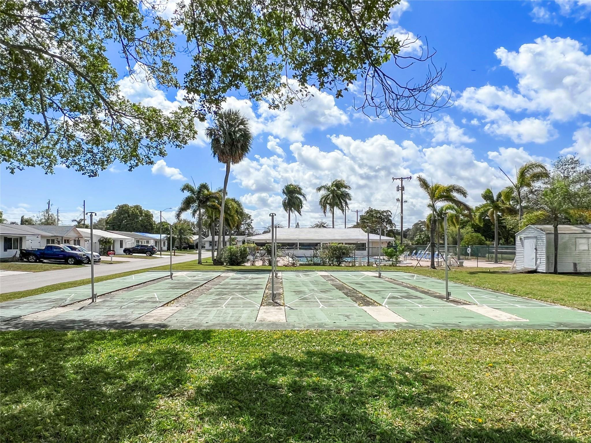 4560 NW 17th Terrace