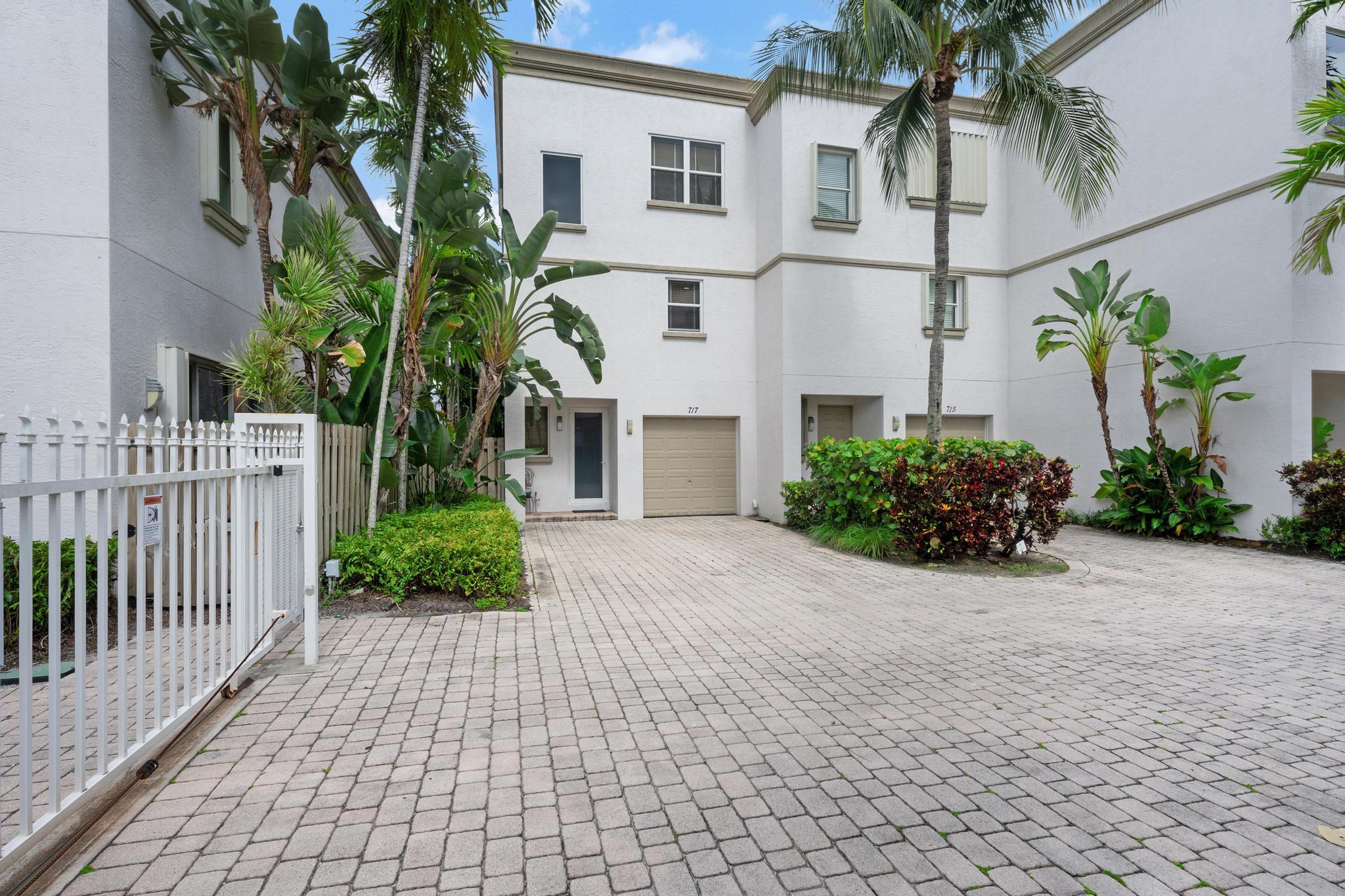 717 SW 4th Avenue