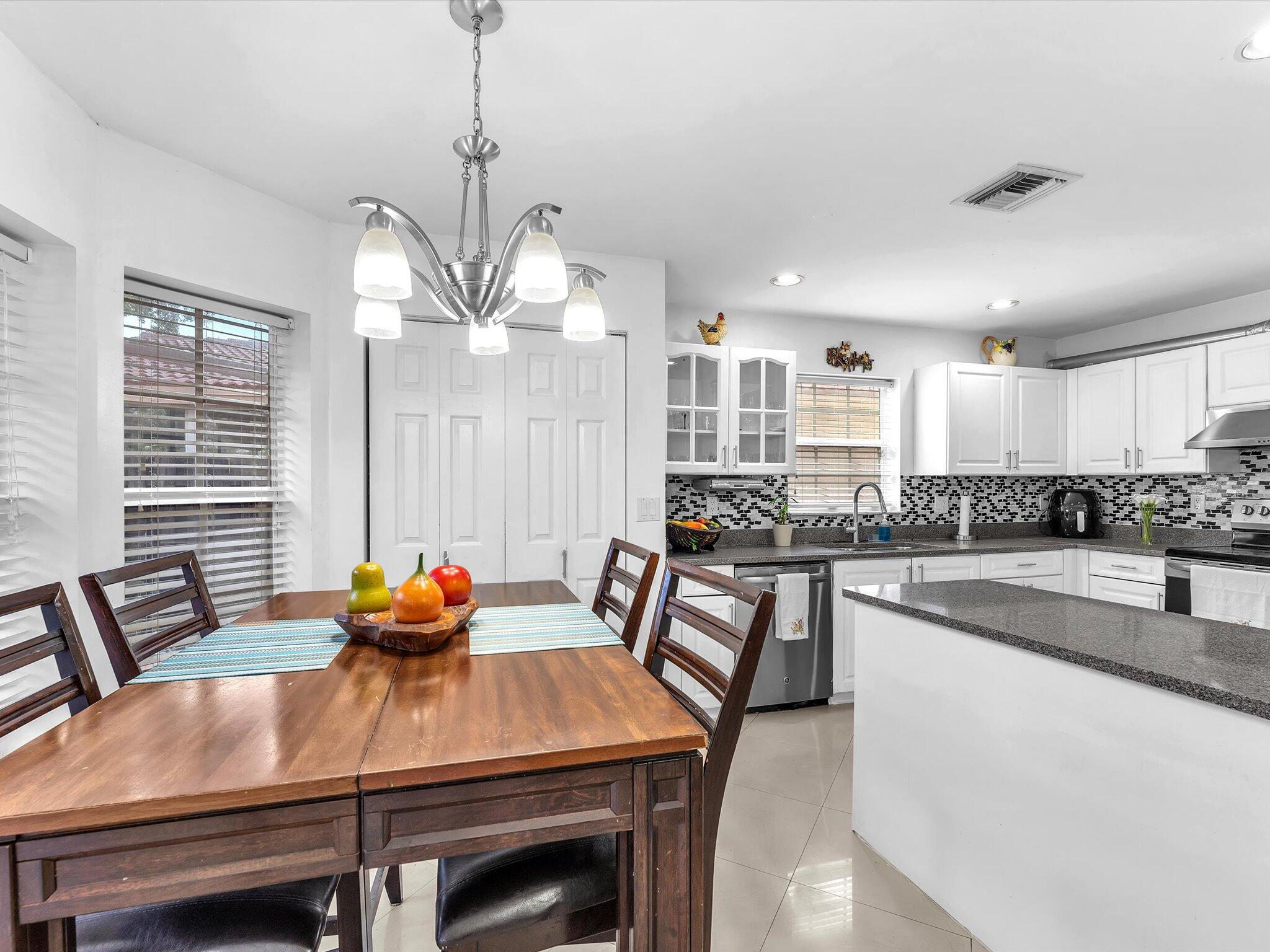 7456 NW 25th Street