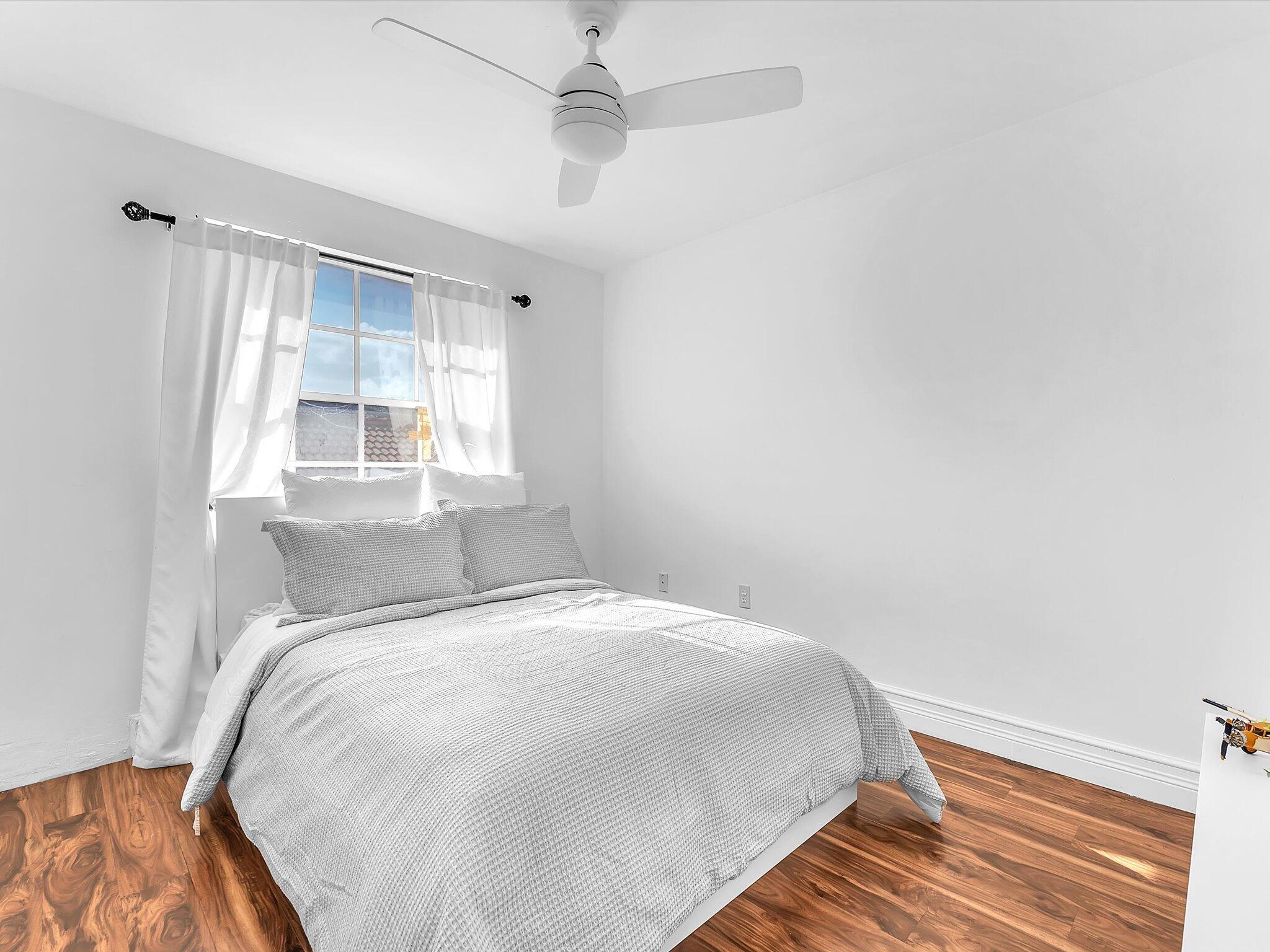 7456 NW 25th Street