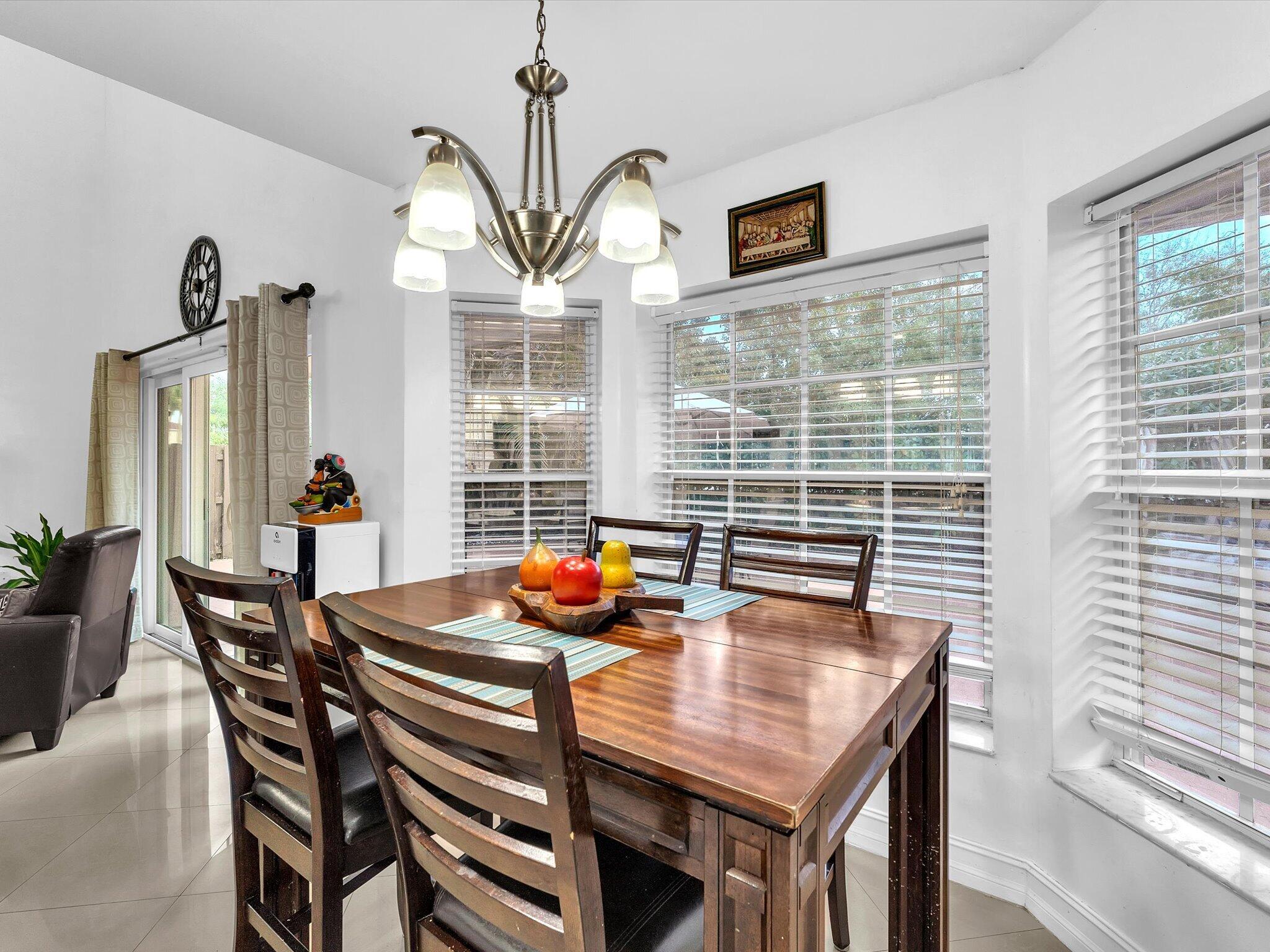 7456 NW 25th Street