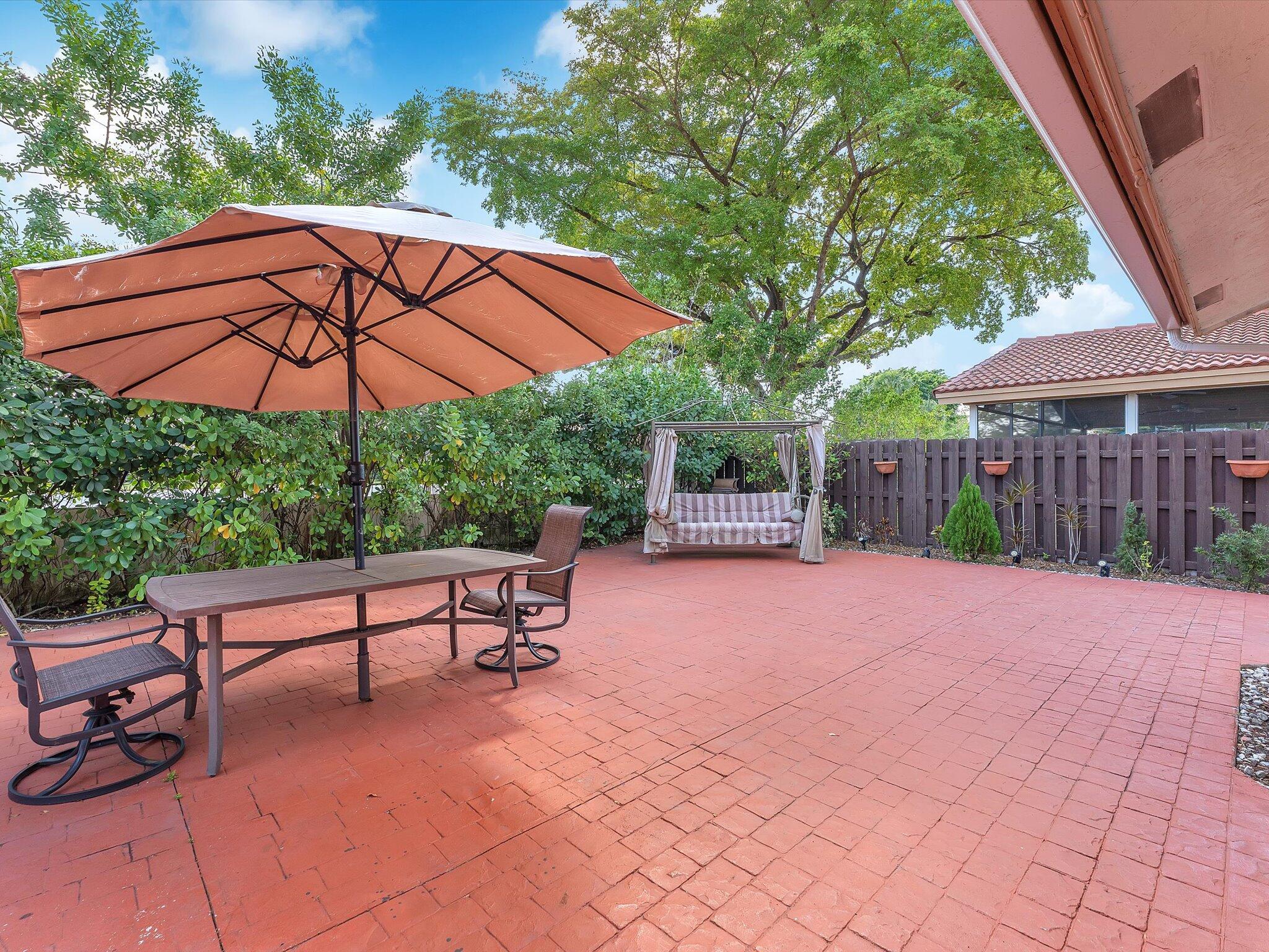 7456 NW 25th Street