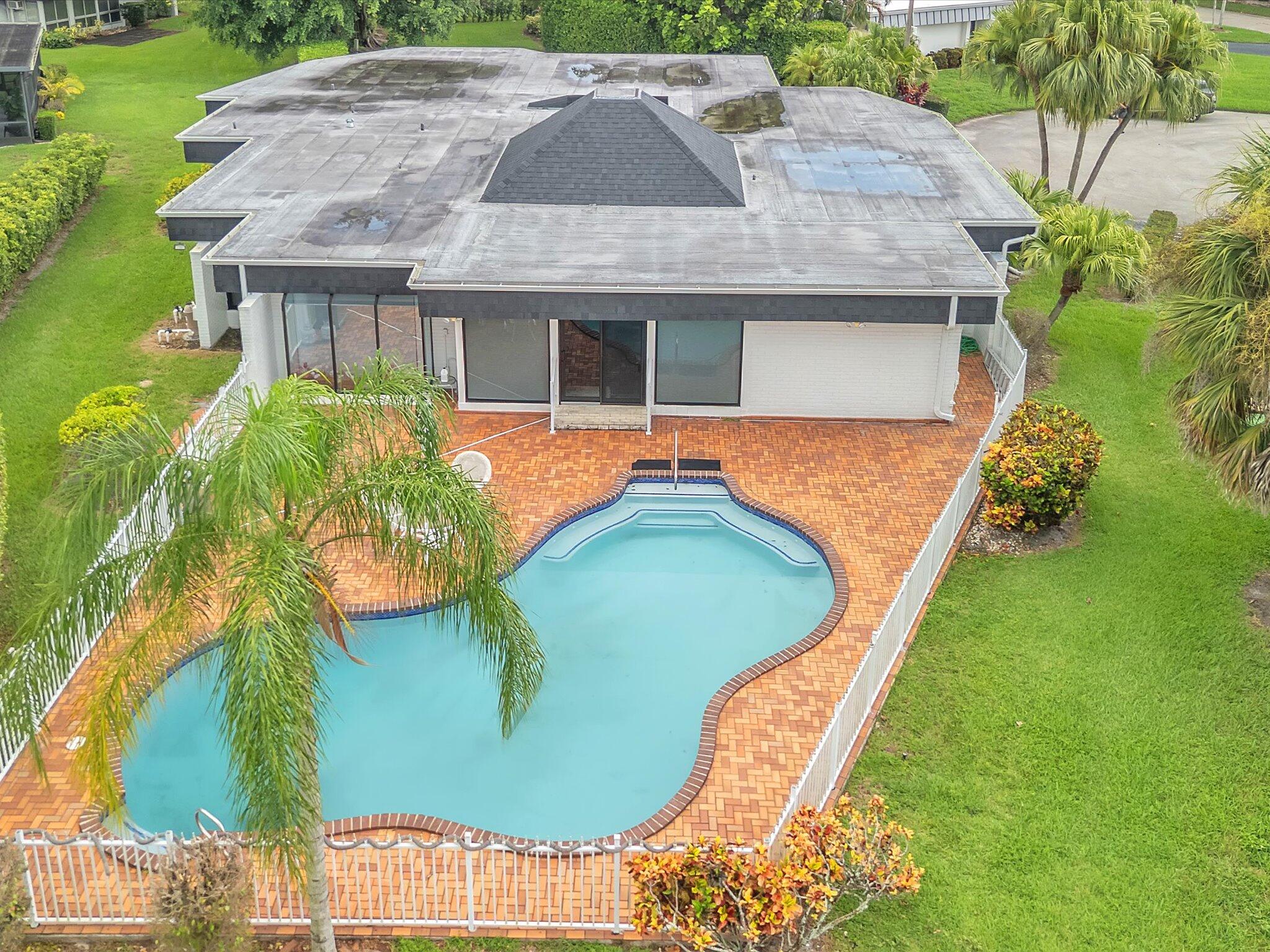 5310 Mango Circle