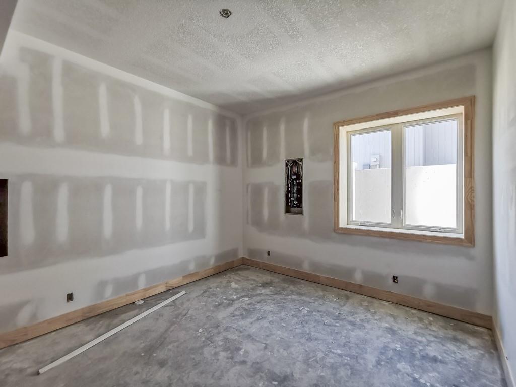 21506 W 45th Terrace