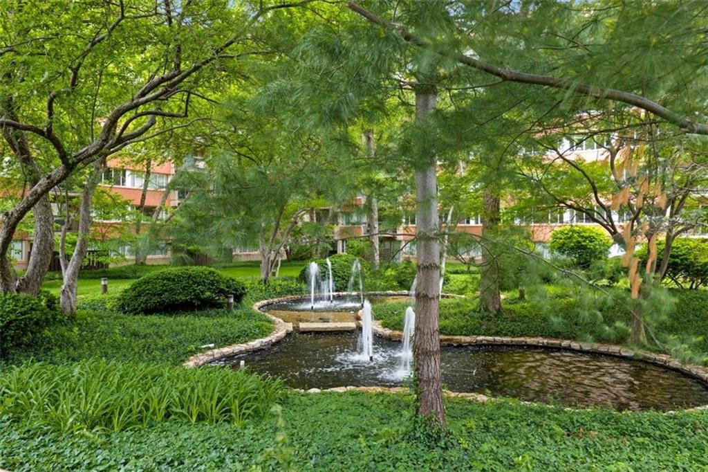 2525 Main Street Unit: 301