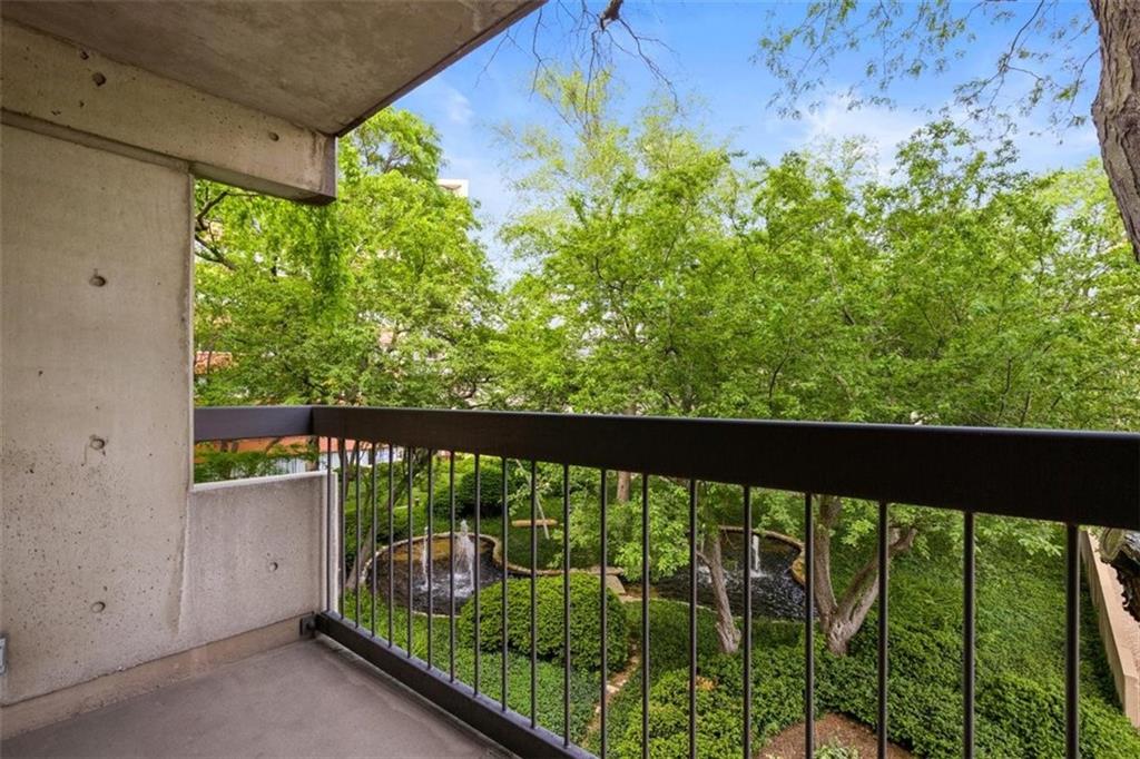 2525 Main Street Unit: 301