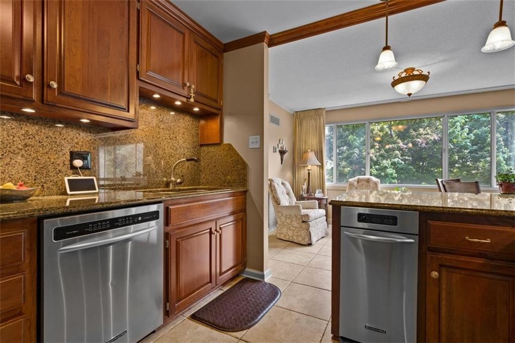 2525 Main Street Unit: 301