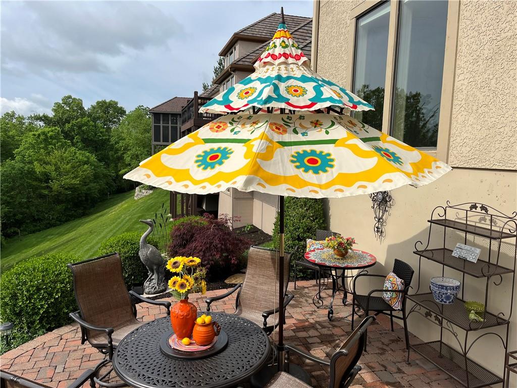 6315 Edgewater Drive