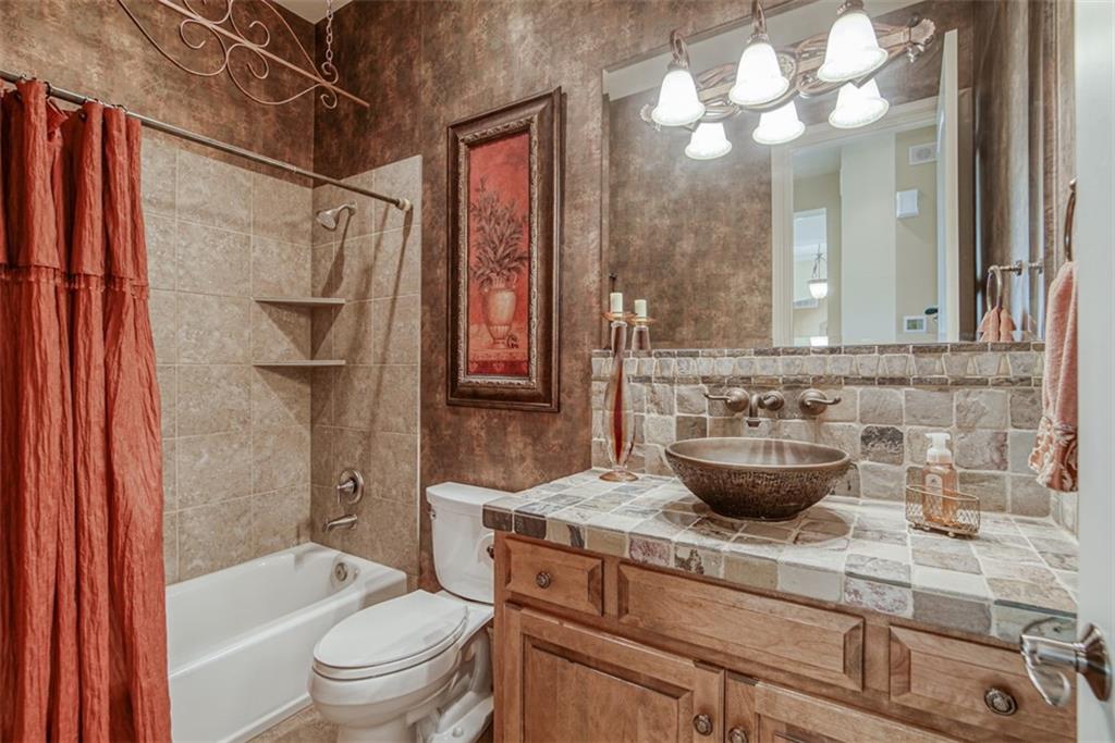 6315 Edgewater Drive