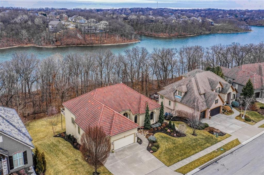 6315 Edgewater Drive