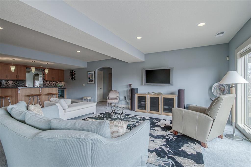 6315 Edgewater Drive