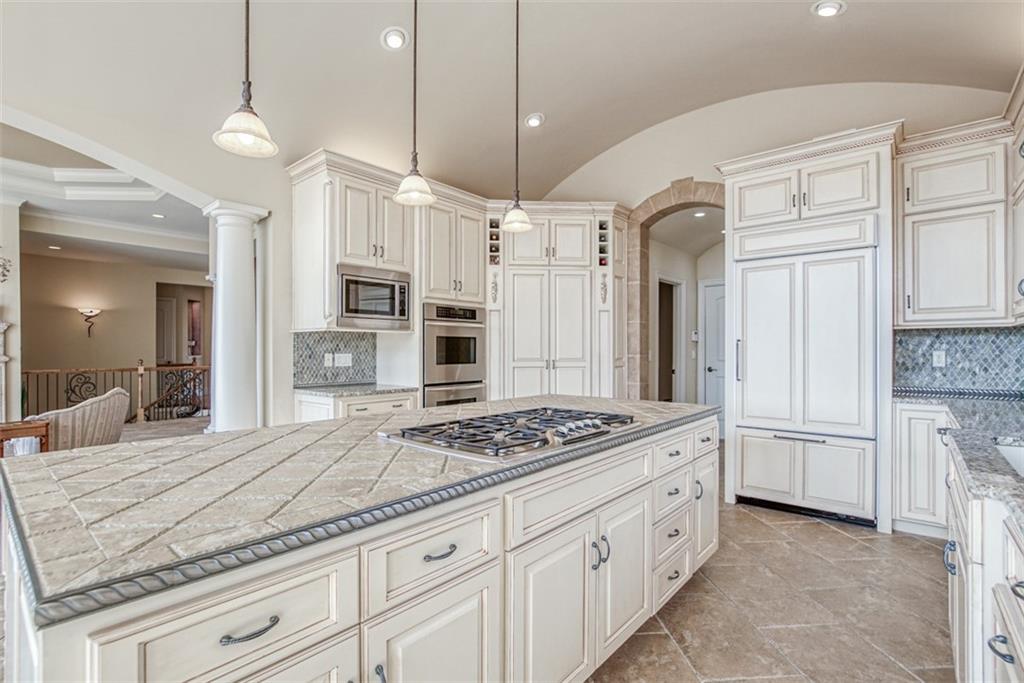 6315 Edgewater Drive