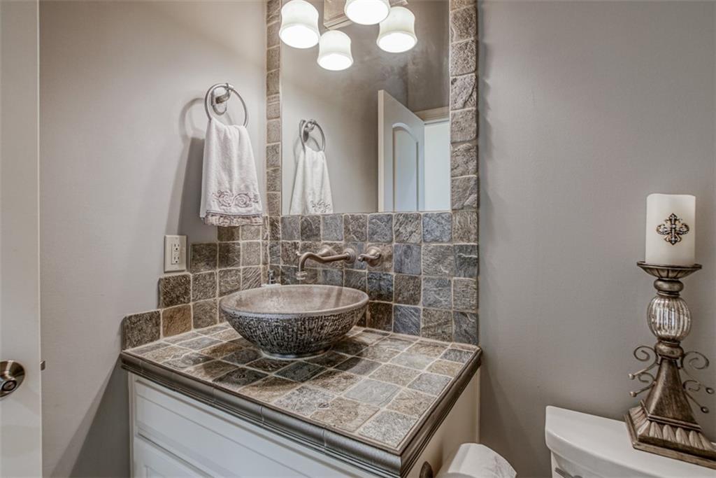 6315 Edgewater Drive