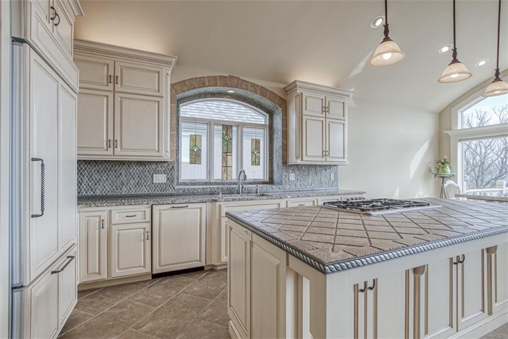 6315 Edgewater Drive