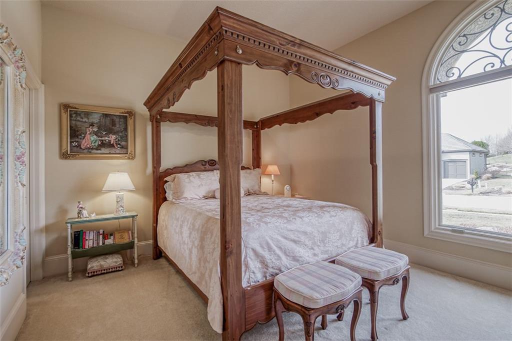 6315 Edgewater Drive