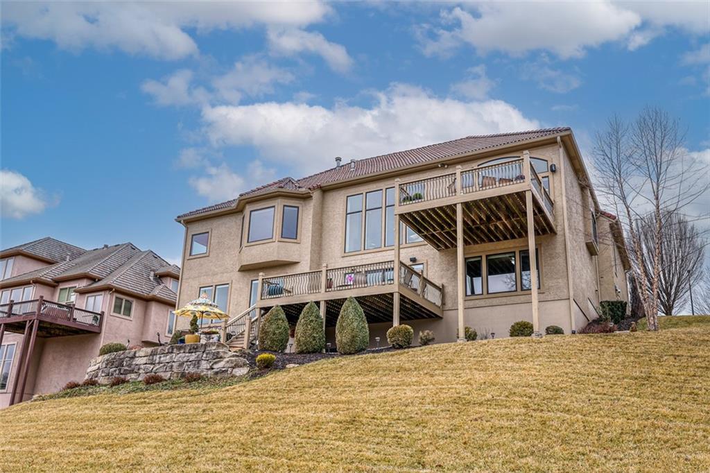 6315 Edgewater Drive