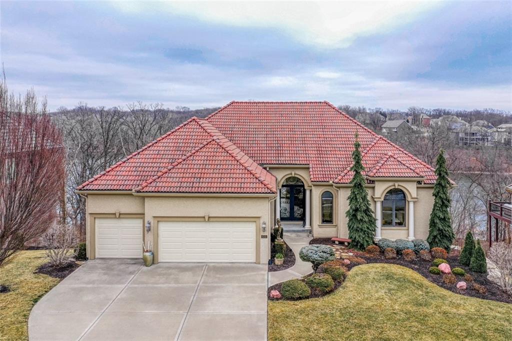 6315 Edgewater Drive