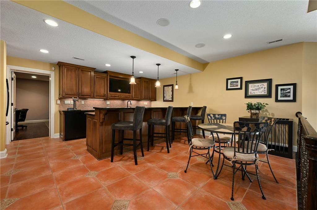 7235 N National Drive