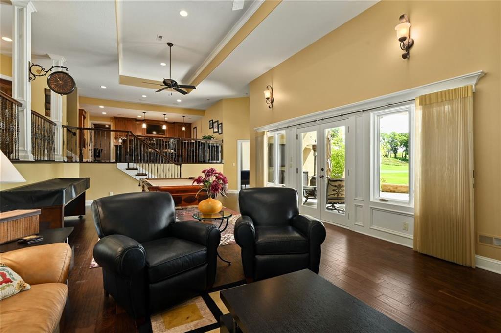 7235 N National Drive