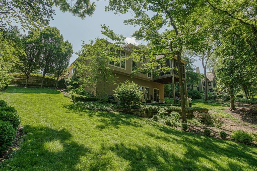 4406 N Mulberry Drive