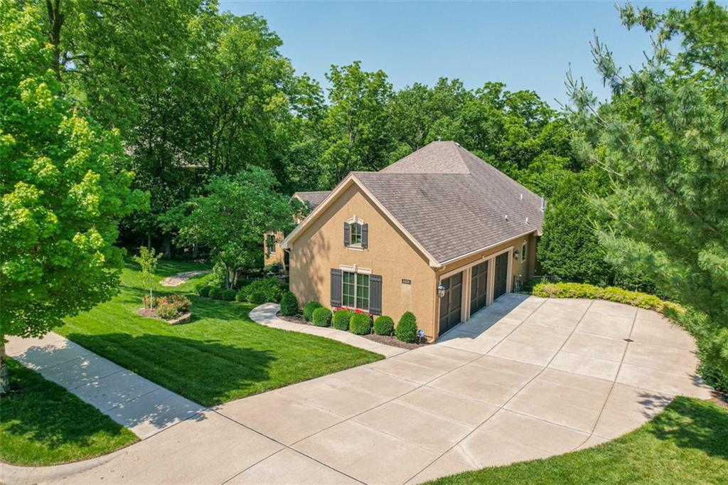 4406 N Mulberry Drive