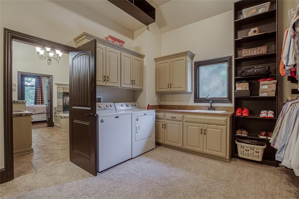 4406 N Mulberry Drive